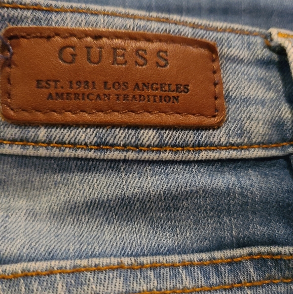 Guess Jeans - Picture 6 of 7